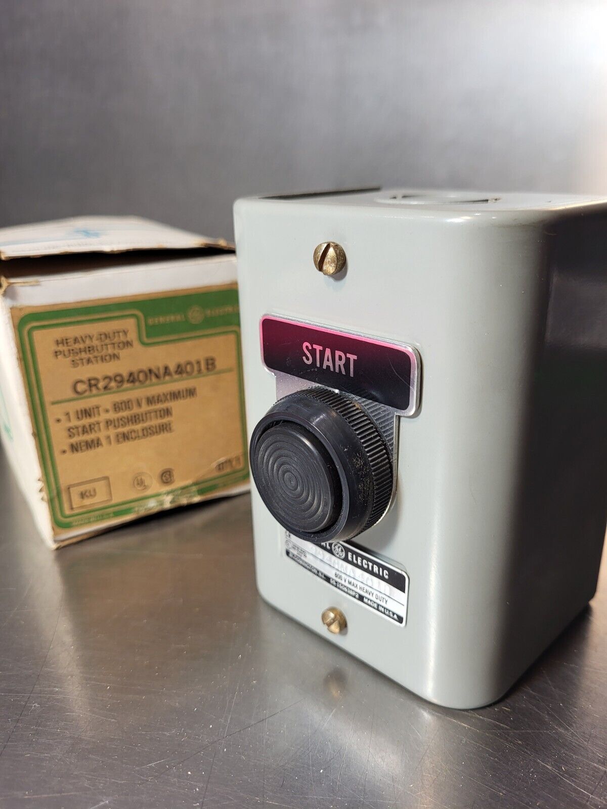 GE CR2940NA401B Pushbutton Station.                                   Loc4C22