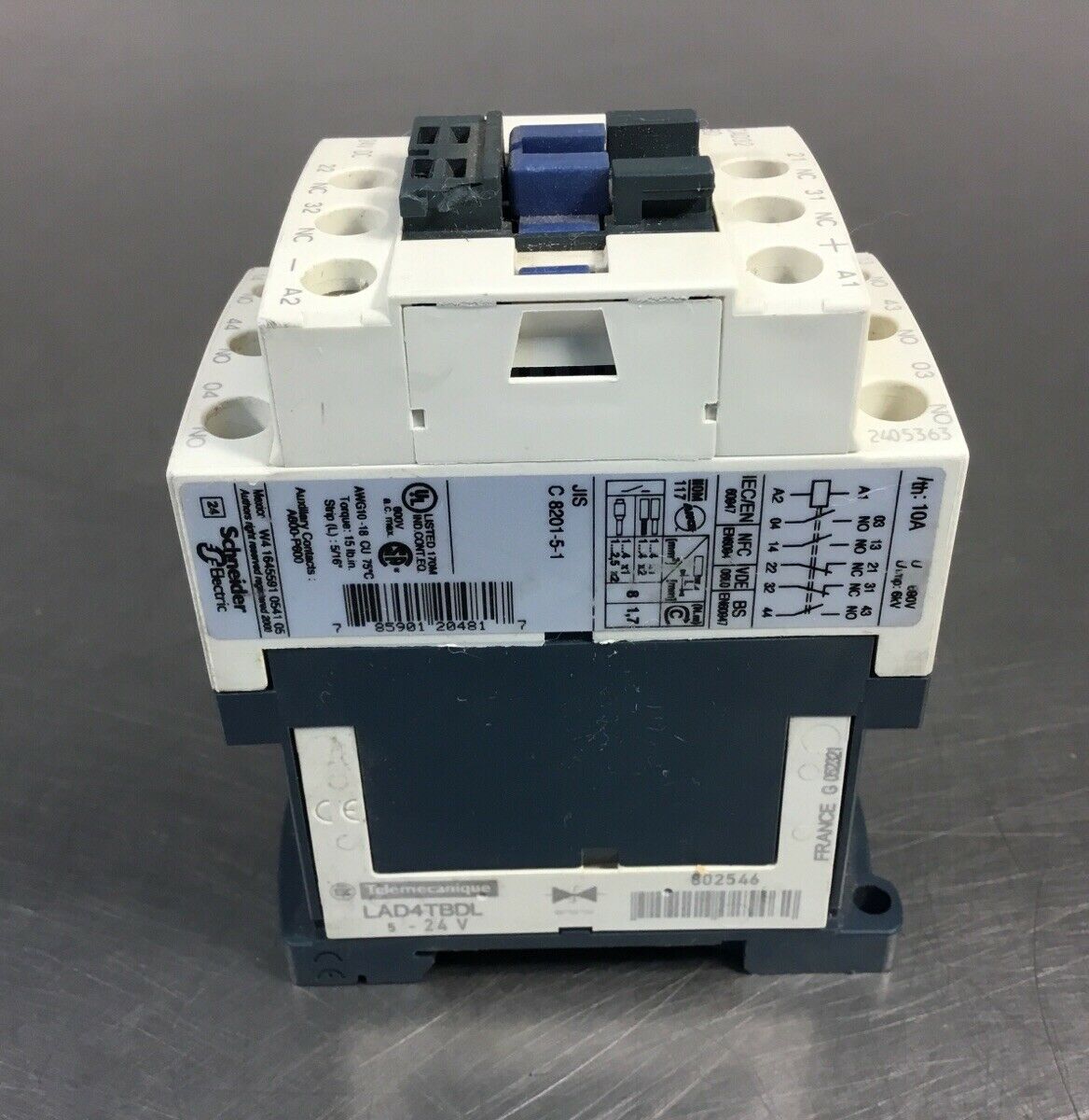 Telemecanique CAD32BD Contactor 24VDC     4E-8