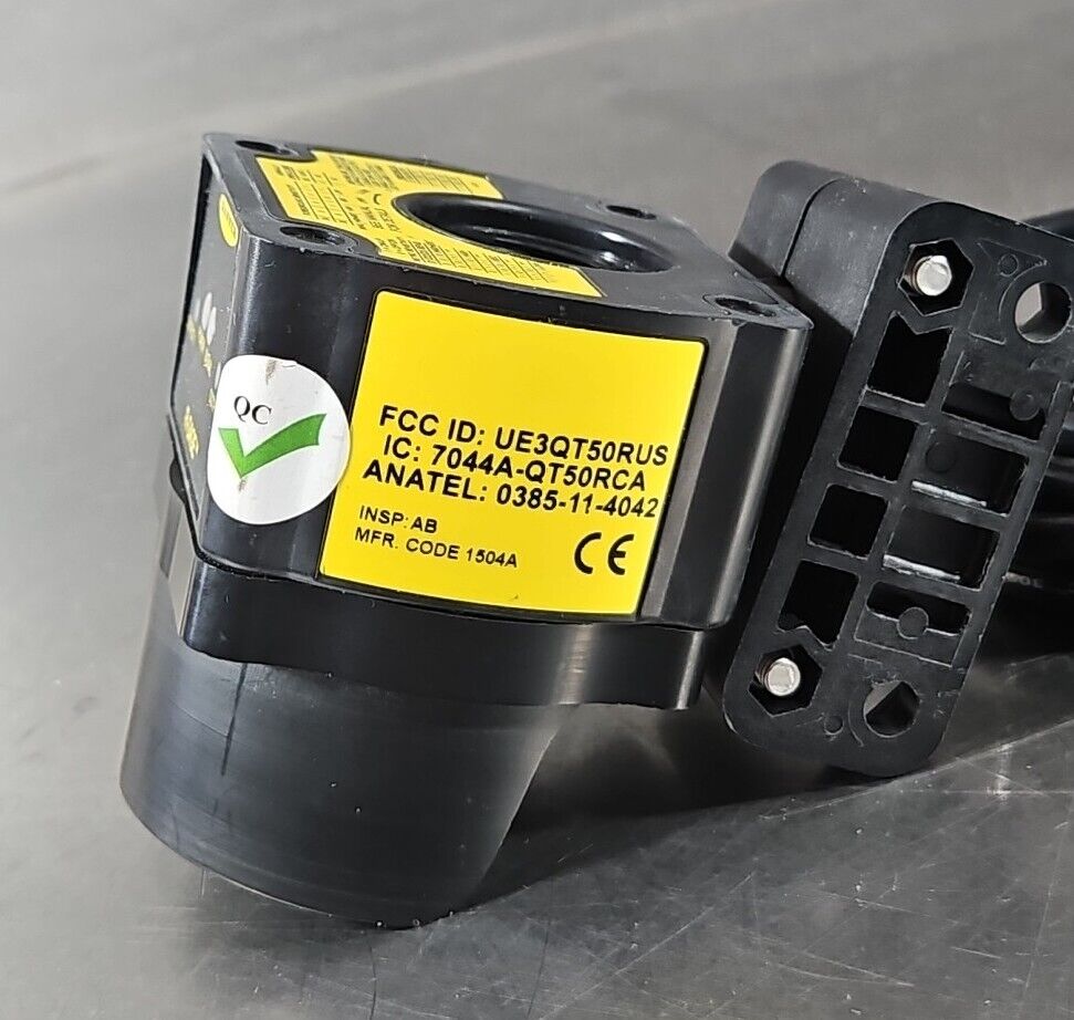 BANNER ENGINEERING QT50R-US-RH RADAR SENSOR.                            Loc5D-16