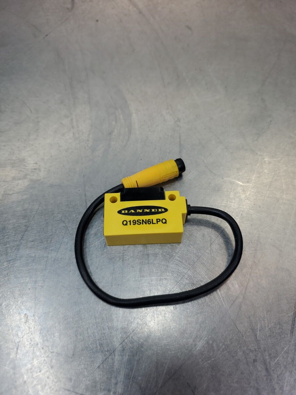BANNER Q19SN6LPQ PHOTOELECTRIC SENSOR.                                     3E-26