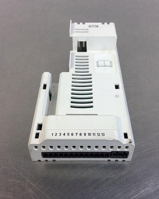 CT Ltd. UF93 ISS 03.00  3130-1209-03   Loc.1A