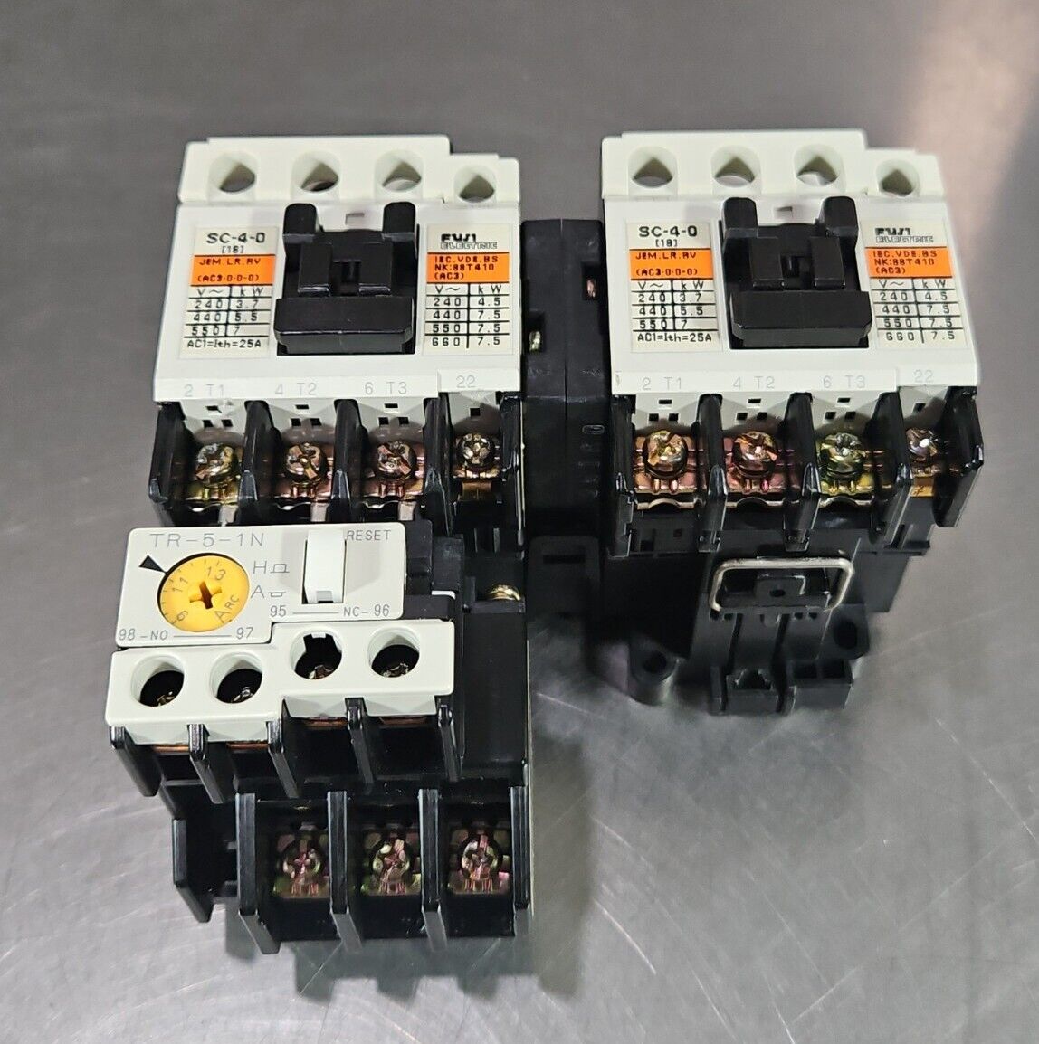 FUJI SC-4-0 (2) with TR-5-1N/3. Reversing Contact.                         4D-18