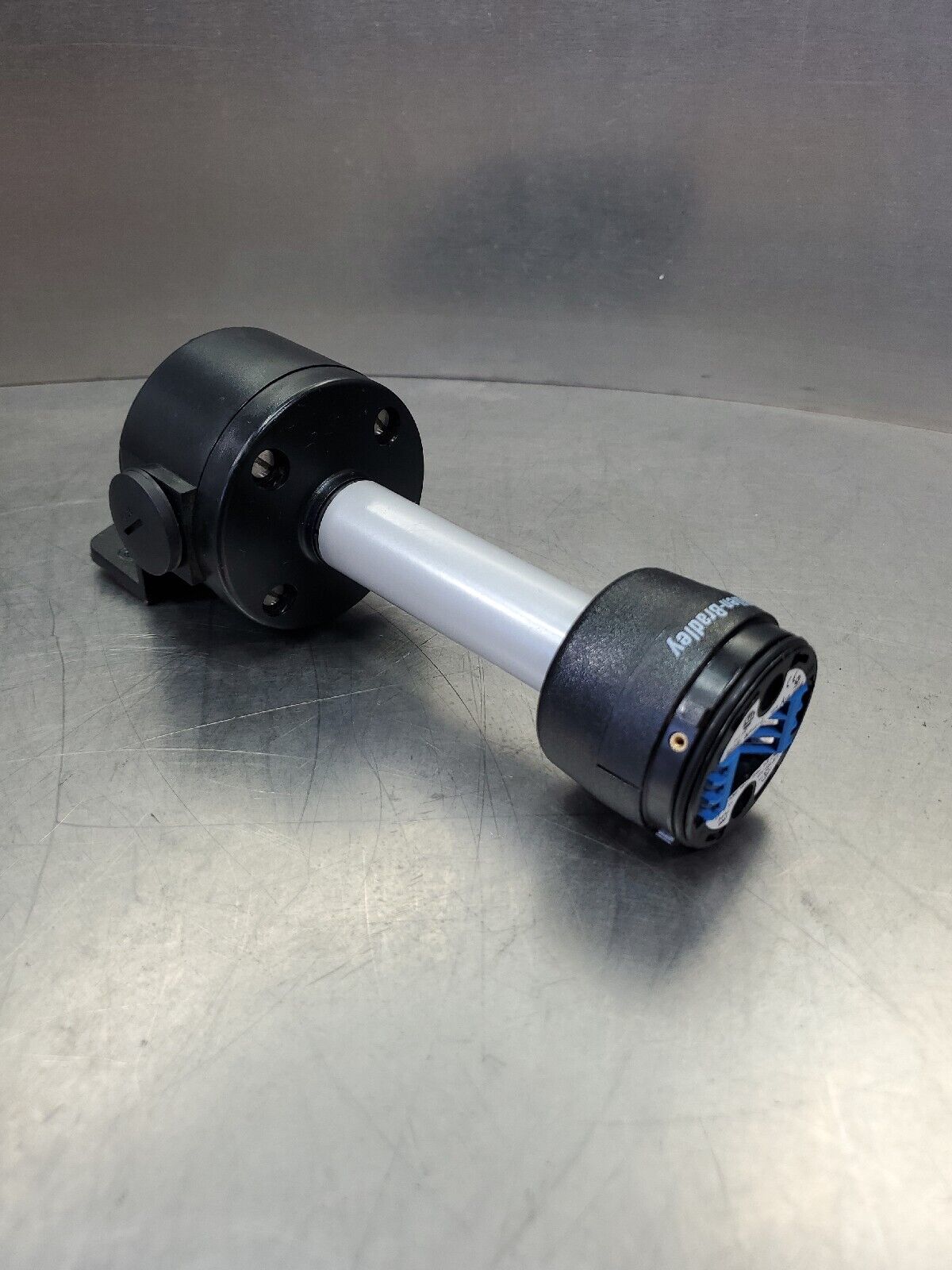 Allen Bradley 855E-BPM10 Ser. A Stack Light Base w/Mounting Bracket.          3A