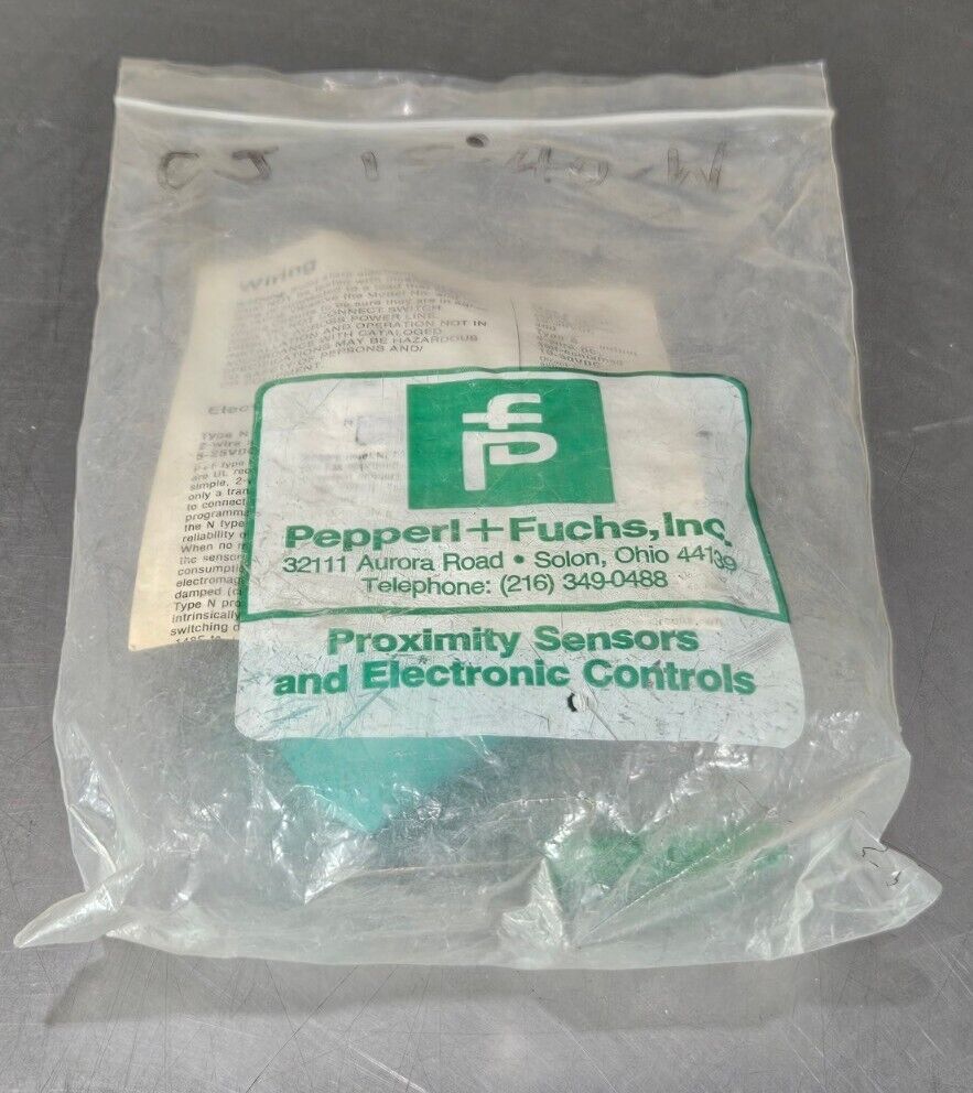Pepperl & Fuchs CJ15-40-W Sensor.                                     Loc5D-16