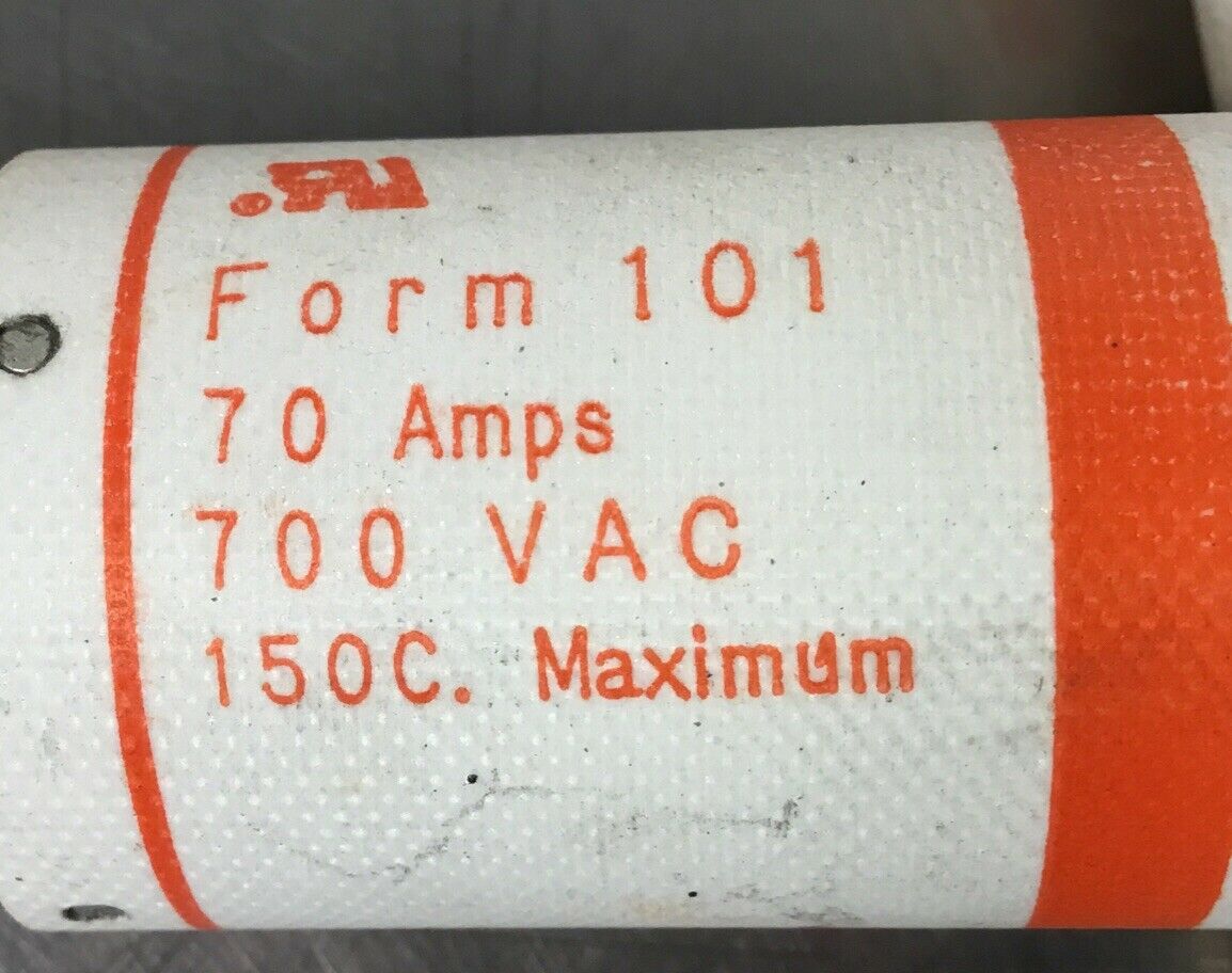 Gould Shawmut A70Q70 Fuse 70A 700VAC Type 4     4D