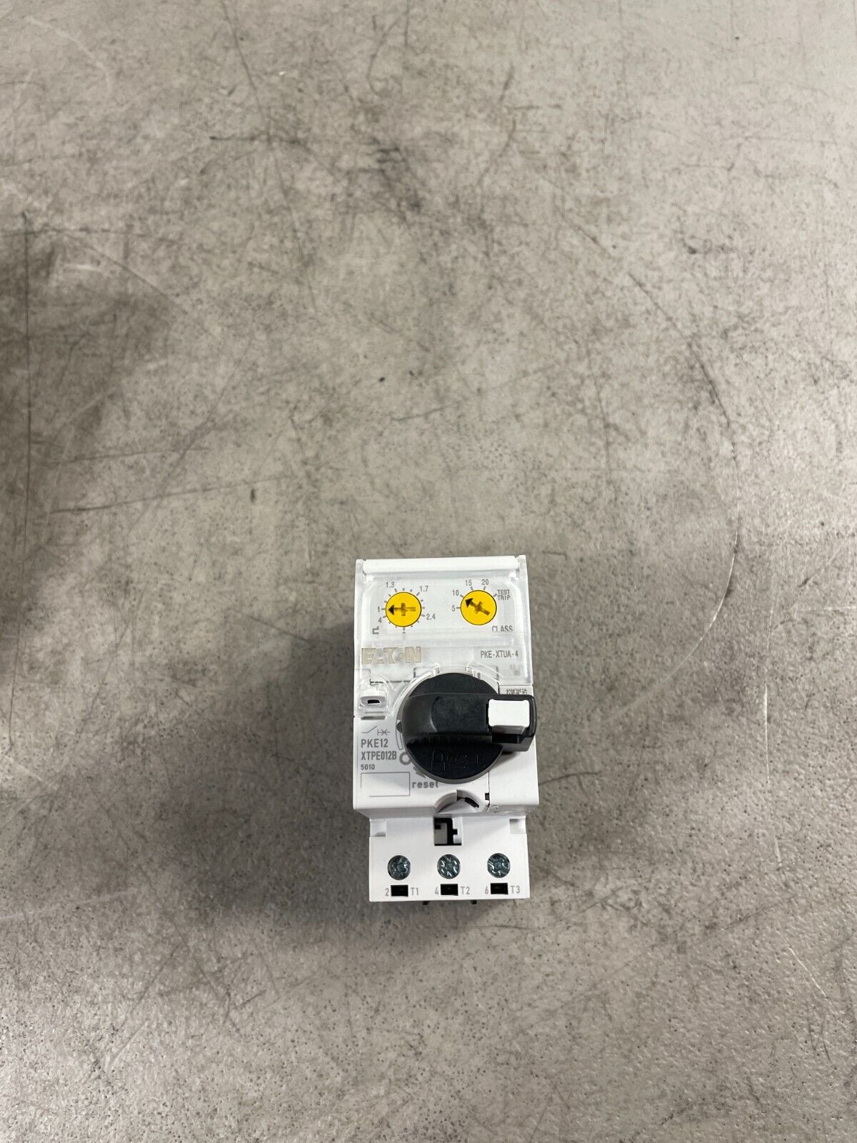 Eaton Moeller PKE-XTUA-4 White Cutler Hammer Trip Block Circuit Breaker  LOC-2D