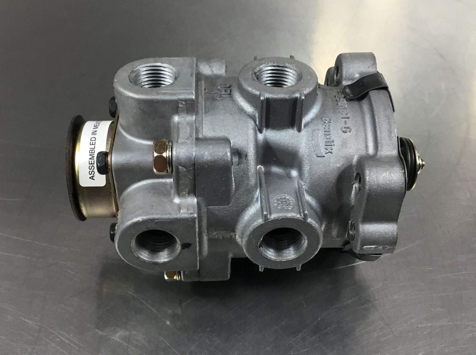 BENDIX FREIGHTLINER AIR BRAKE VALVE T290181G 6D12 Palmetto