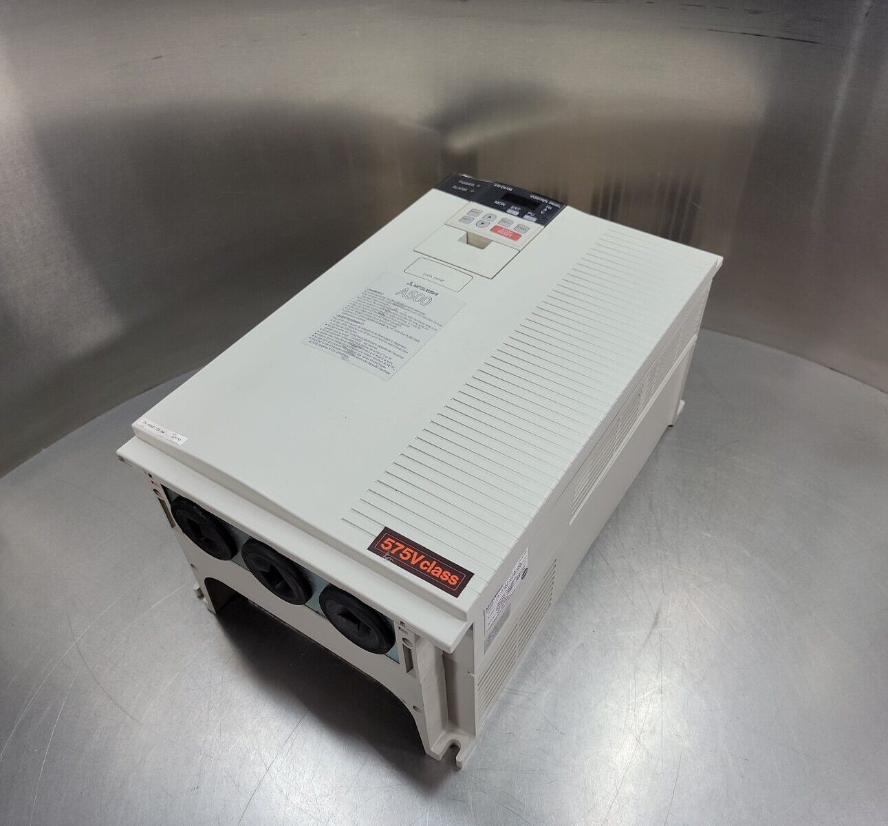 MITSUBISHI FR-A560-15K-NA INVERTER 20-25HP (22A-27A) 575V Class Drive loc.1B