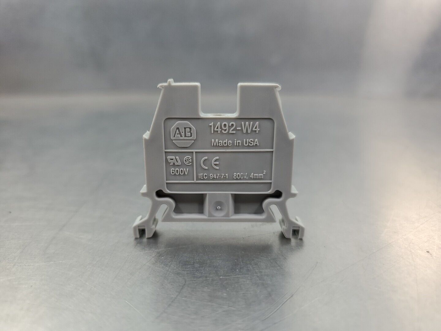 Allen Bradley 1492-W4 Terminal Block,  600V - Lot of 20.                   4D-24