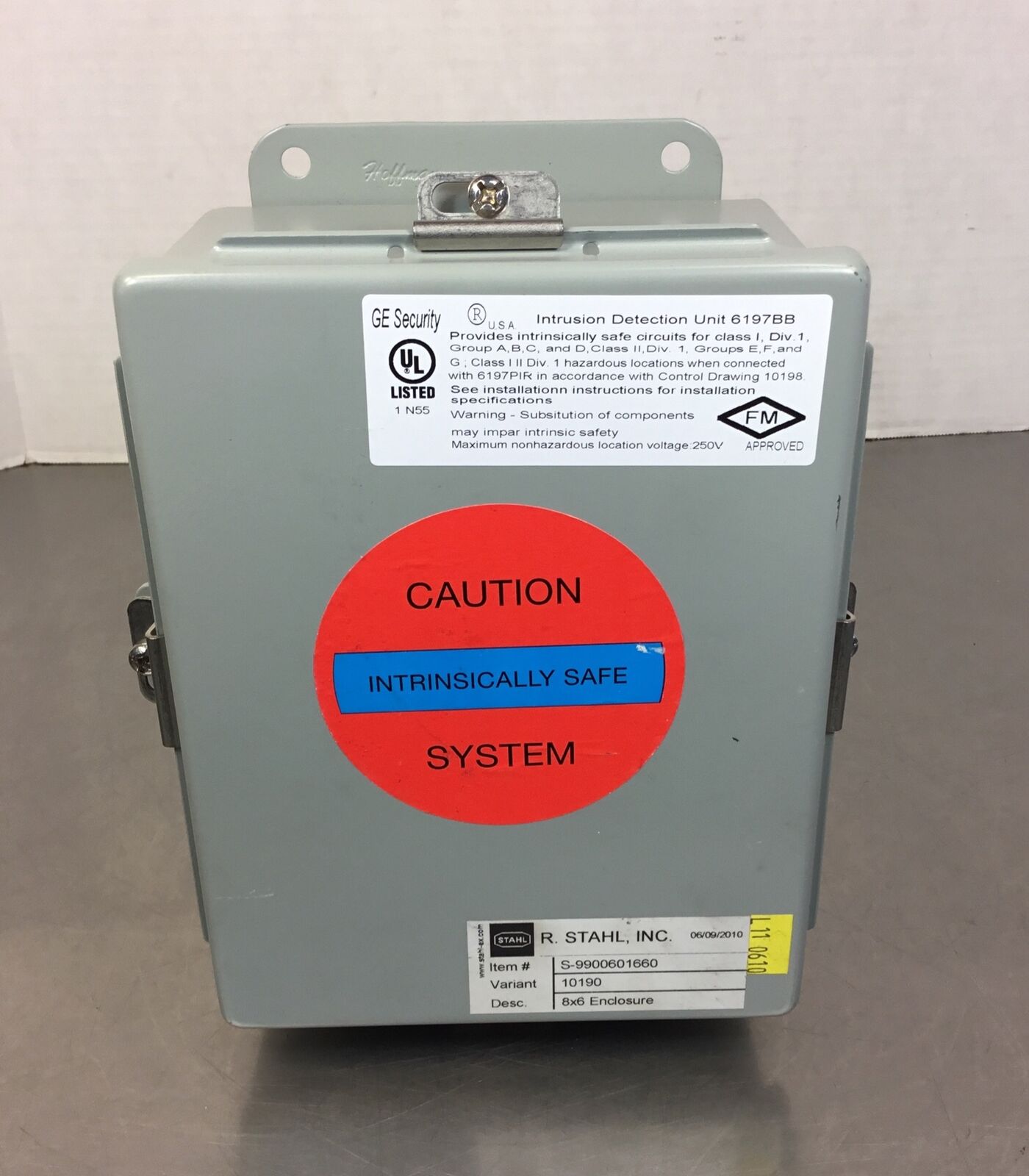 R. STAHL S-9900601660 INTRINSIC SAFETY SYSTEM IN HAMMOND ENCLOSURE MODULE. 5C