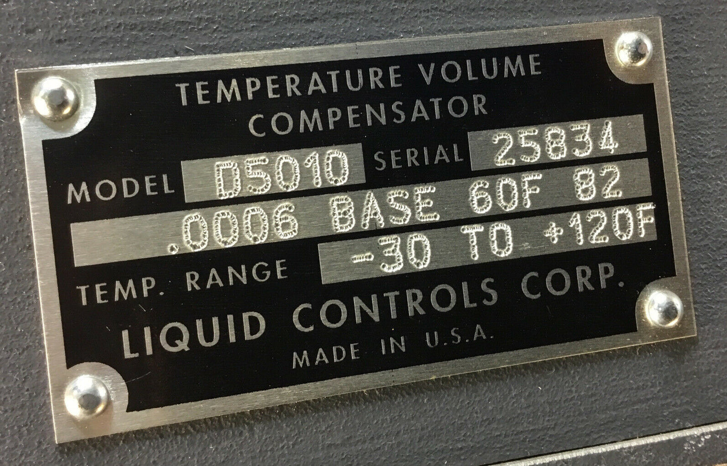 LIQUID CONTROLS   M-7-8  +  D5010. Temp. Volume Compensator *NEW NO BOX * 4H