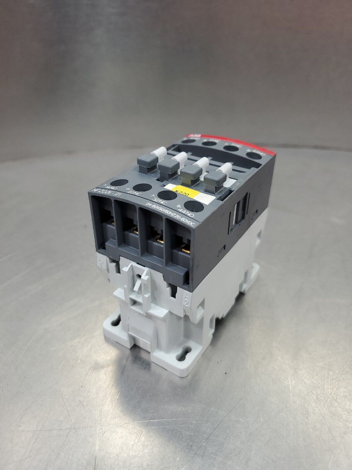 ABB NFZ22E-21 Contactor Type Intermediate Relay 24-60V 50/60Hz.               4H