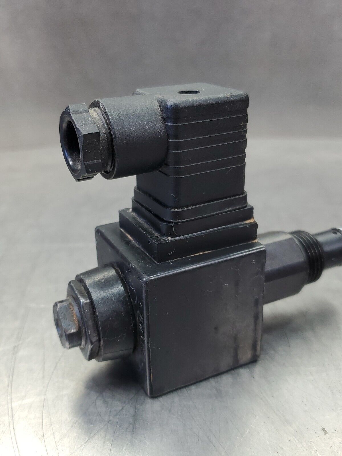 G.W. Lisk Oil Gear HS2SV0604 Coil 115V w/12BGDM  Loc. 6E-14