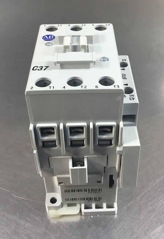 Allen Bradley Contactor  100-C37EJ10 /C  +  100-S /B  24VDC Coil    4C