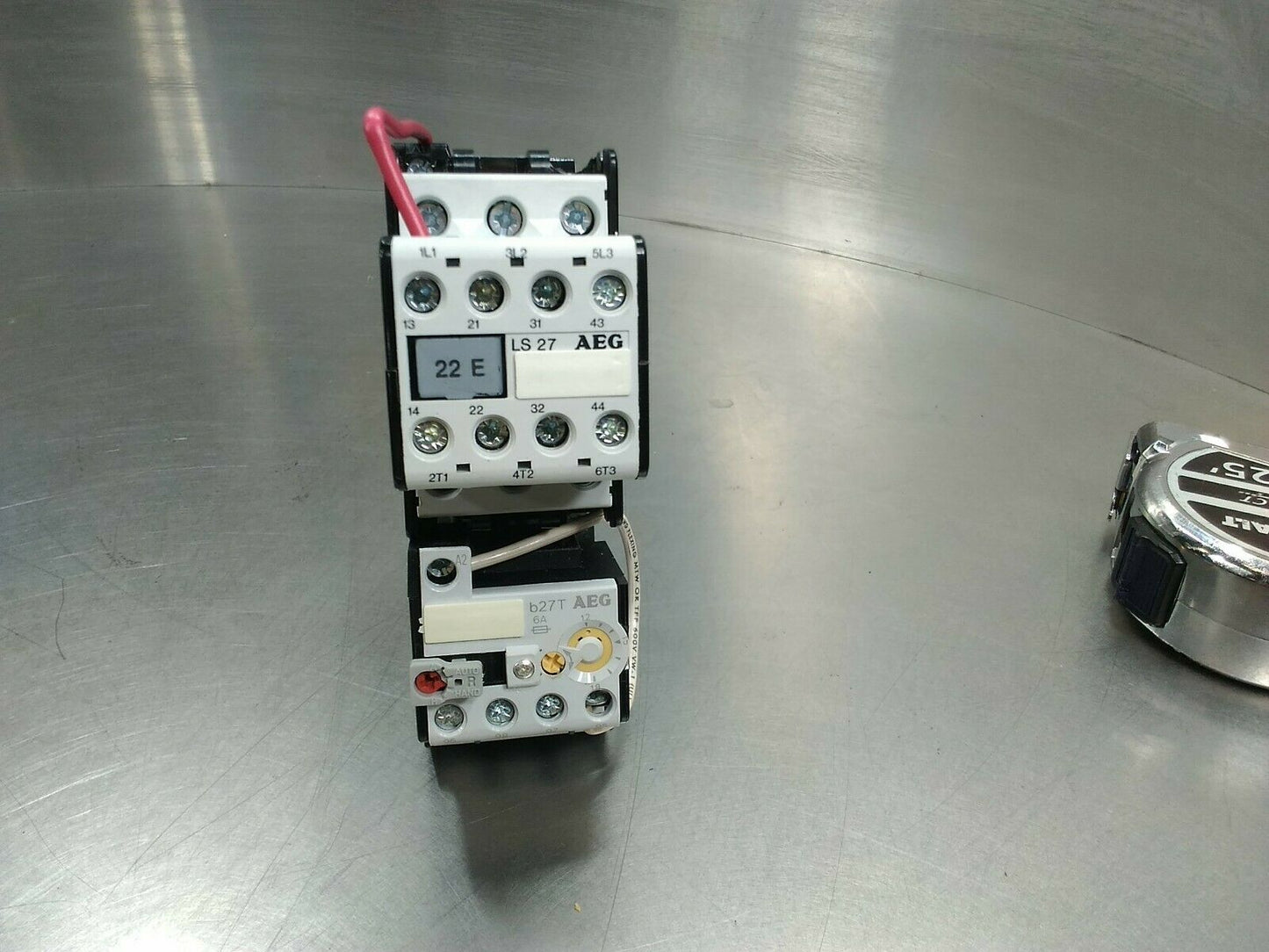 AEG MOTOR CONTROL CONTACTOR LS27-572-25      STC4