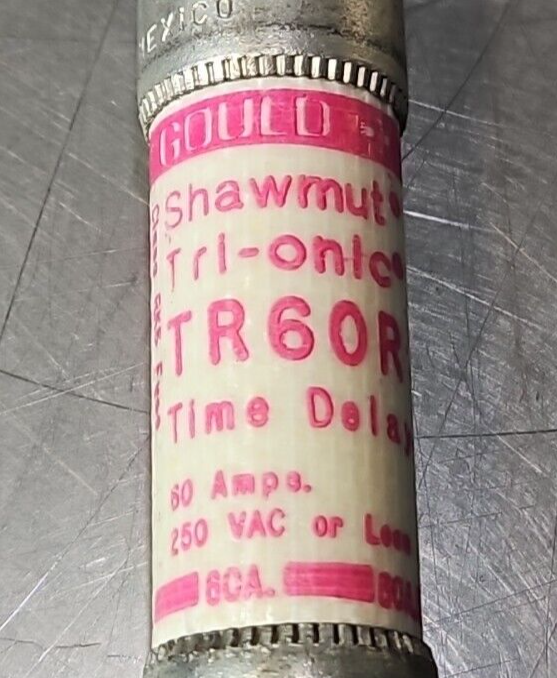 Gould Shawmut TR60R 60 A Time Delay Fuses.                             Loc4E-24