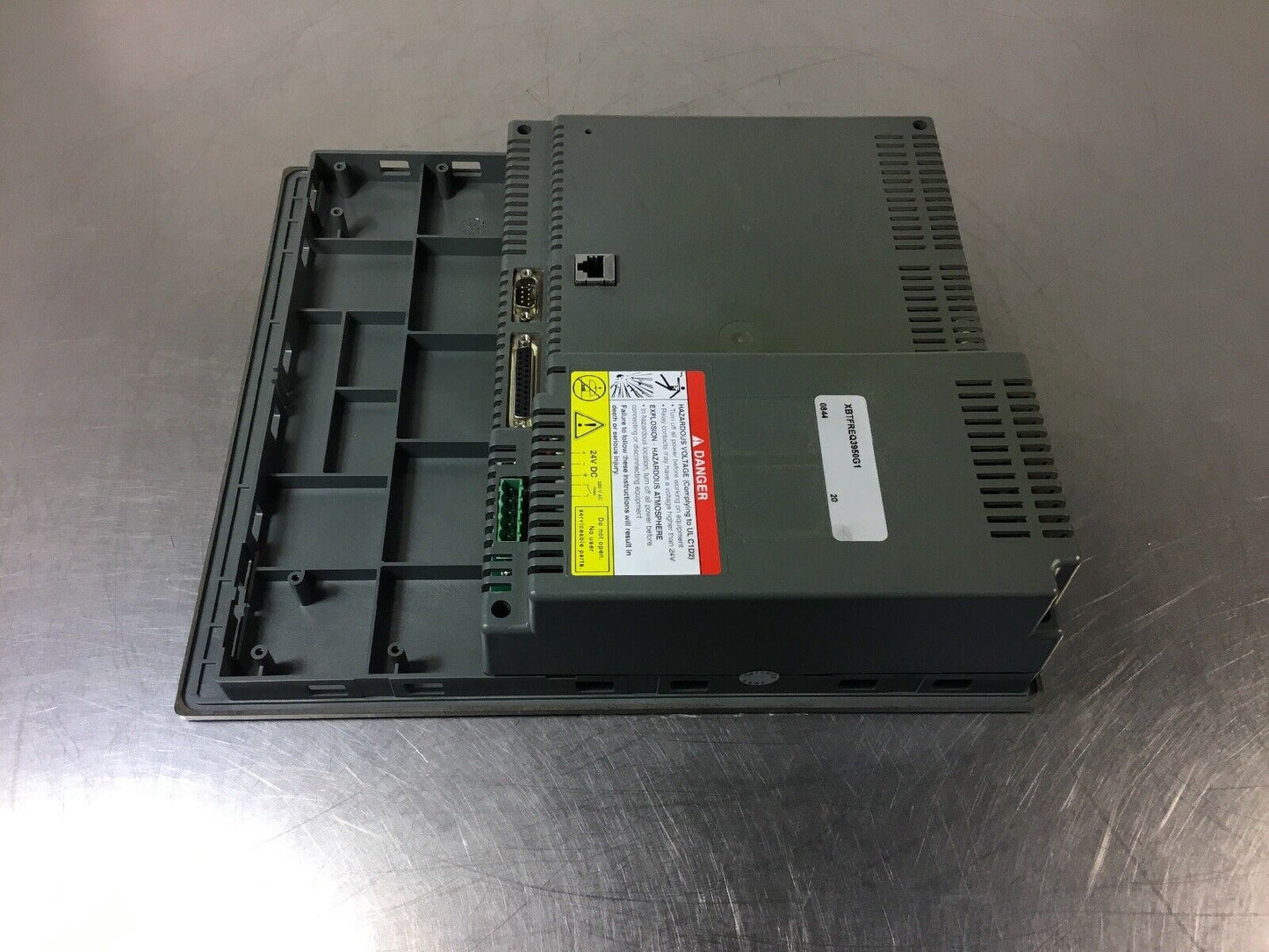 Schneider XBTFREQ3950G1 Panel-Powers Up Fine-Cracked-Selling For Boards Inside