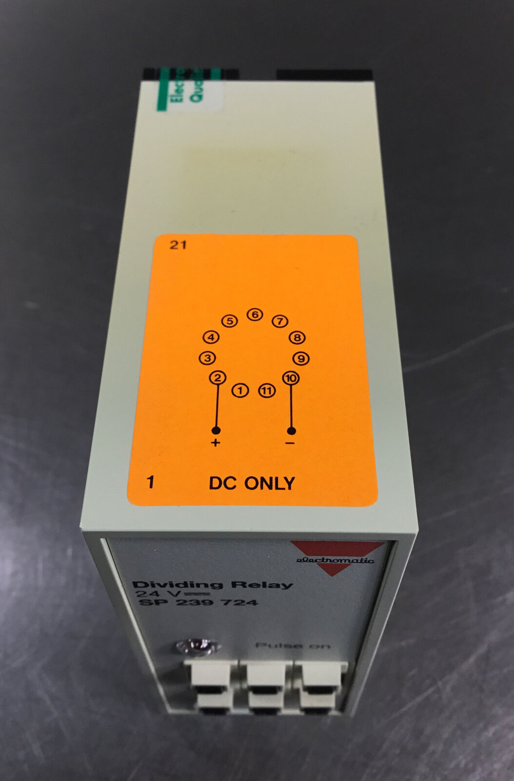 Carlo Gavazzi  SP239724  Dividing Relay 24VDC     4B-1