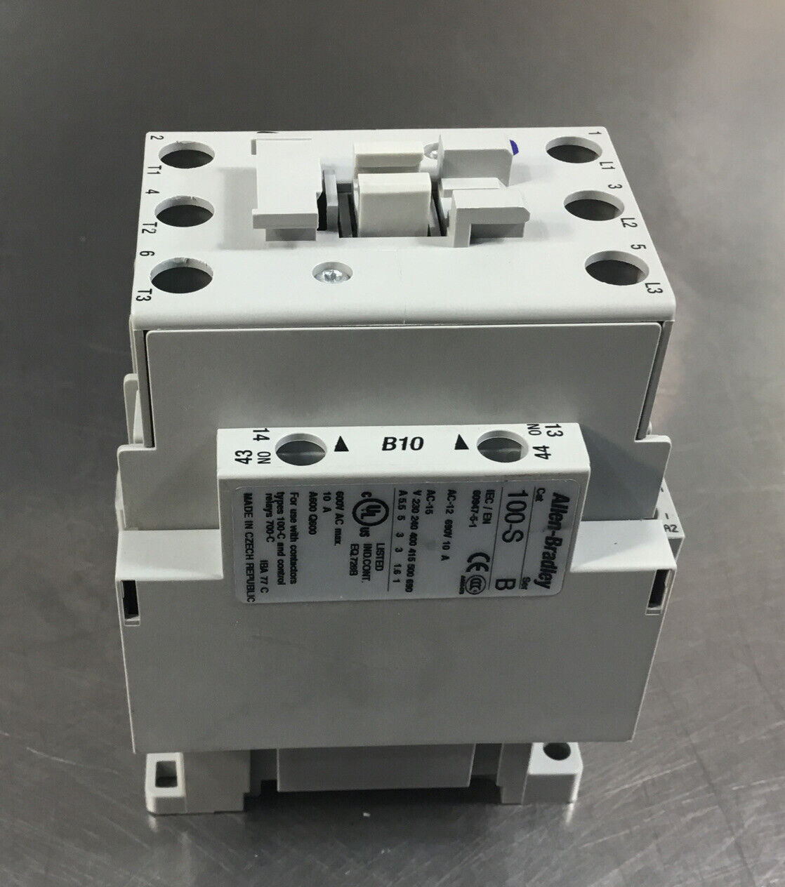 Allen Bradley Contactor  100-C37EJ10 /C  +  100-S /B  24VDC Coil    4C
