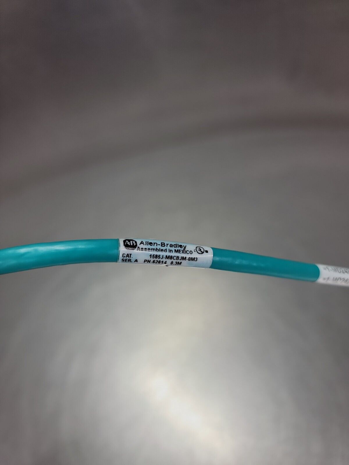 Allen-Bradley 1585J-M8CBJM-0M3 Ethernet Cable 0.3M Series A loc.3D-32