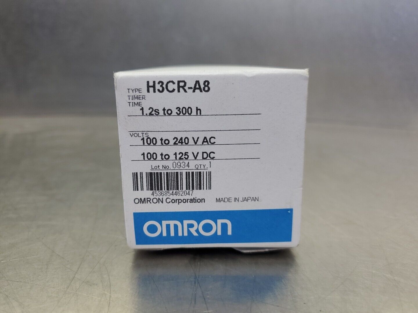 OMRON H3CR-A8 1.2 to 300h Timer.                                           4C-21