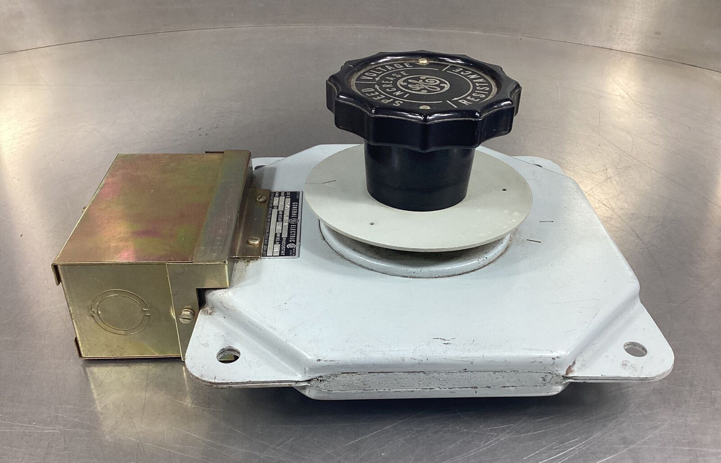 General Electric Rheostat, 600 Volt, Cat.# 8070EB105AE91  806 Ohms        4B