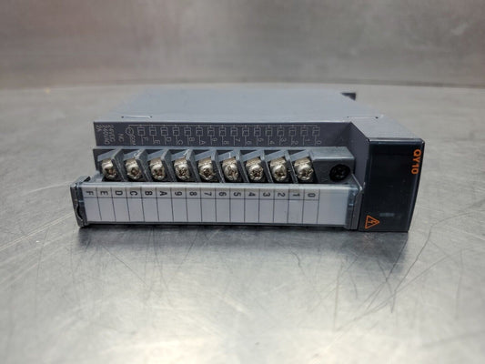 Mitsubishi QY10 MELSEC-Q 24VDC 2A Output Unit.                             3E-43