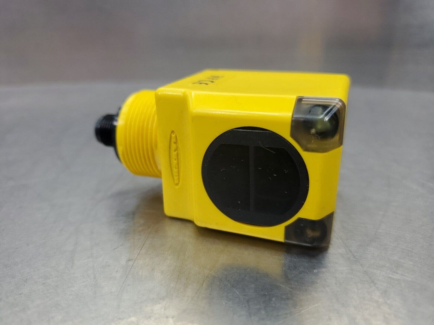 Banner Q40SN6FF400Q Proximity Sensor 10-30VDC.                             3E-26