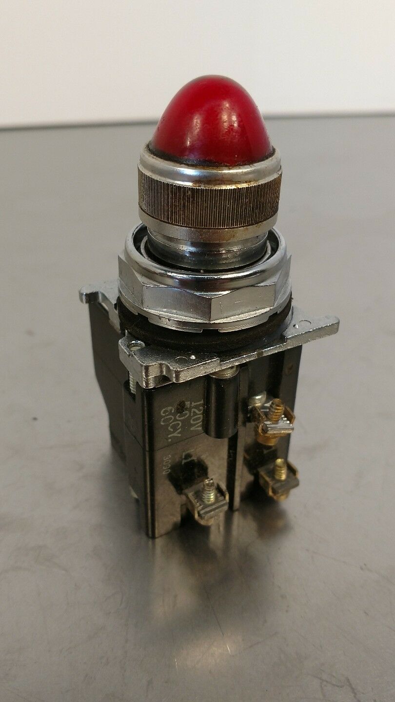 CUTLER-HAMMER 10250T Red Illuminated Button 4A