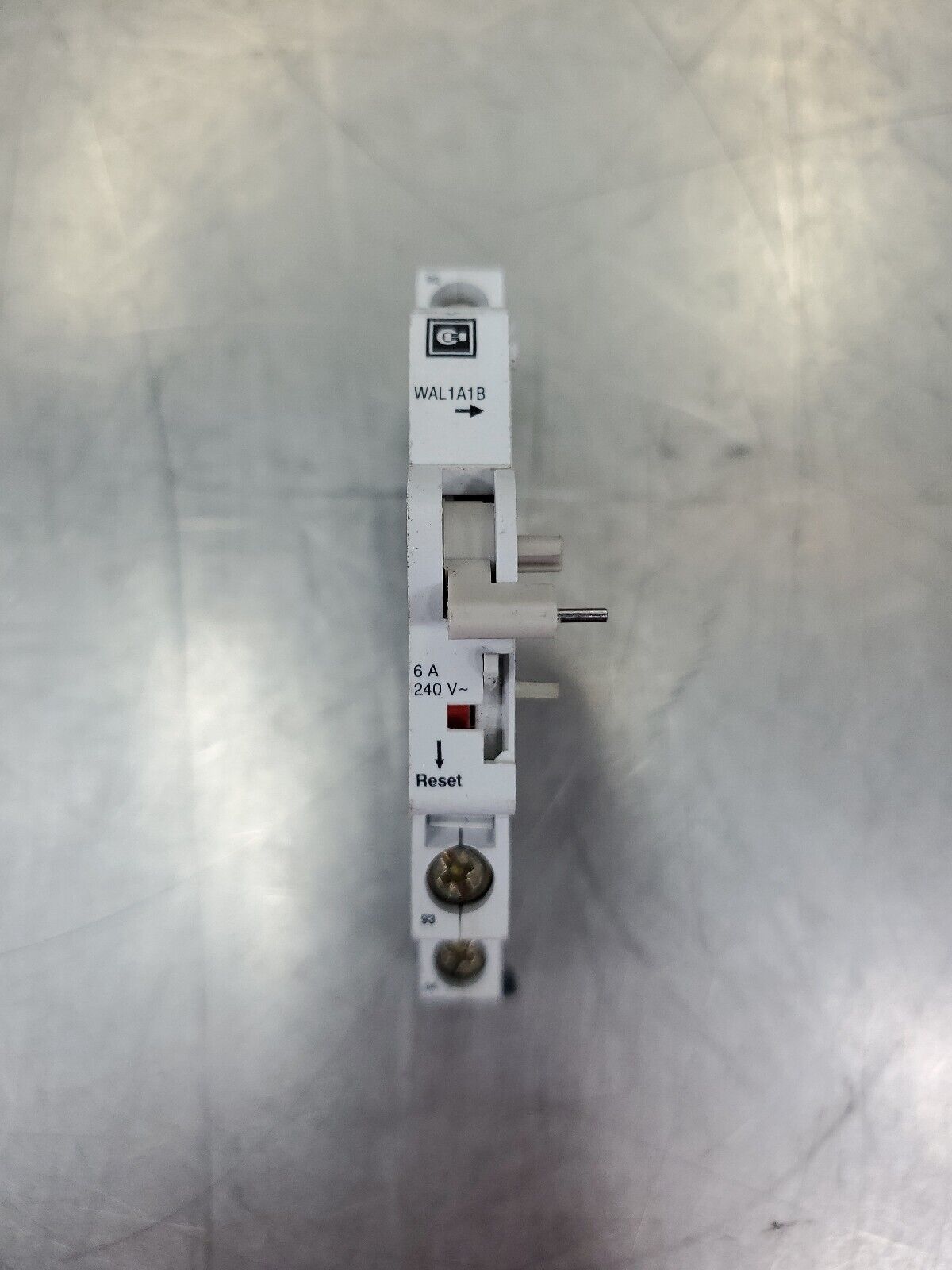 Cutler Hammer WAL1A1B Auxilliary Alarm Contact 1A/1B 240VAC 6A.            4E-11