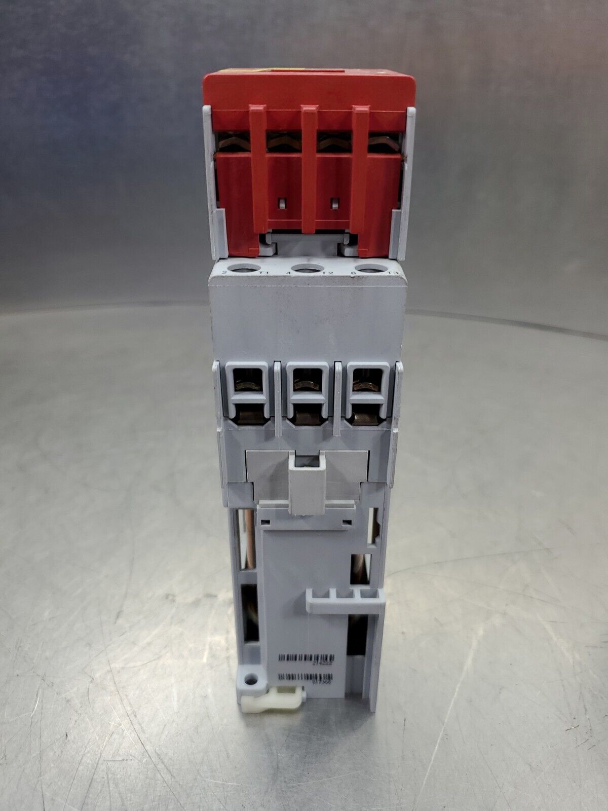 ALLEN BRADLEY 100S-C30DJ22C CONTACTOR UNIT.                                4D-24