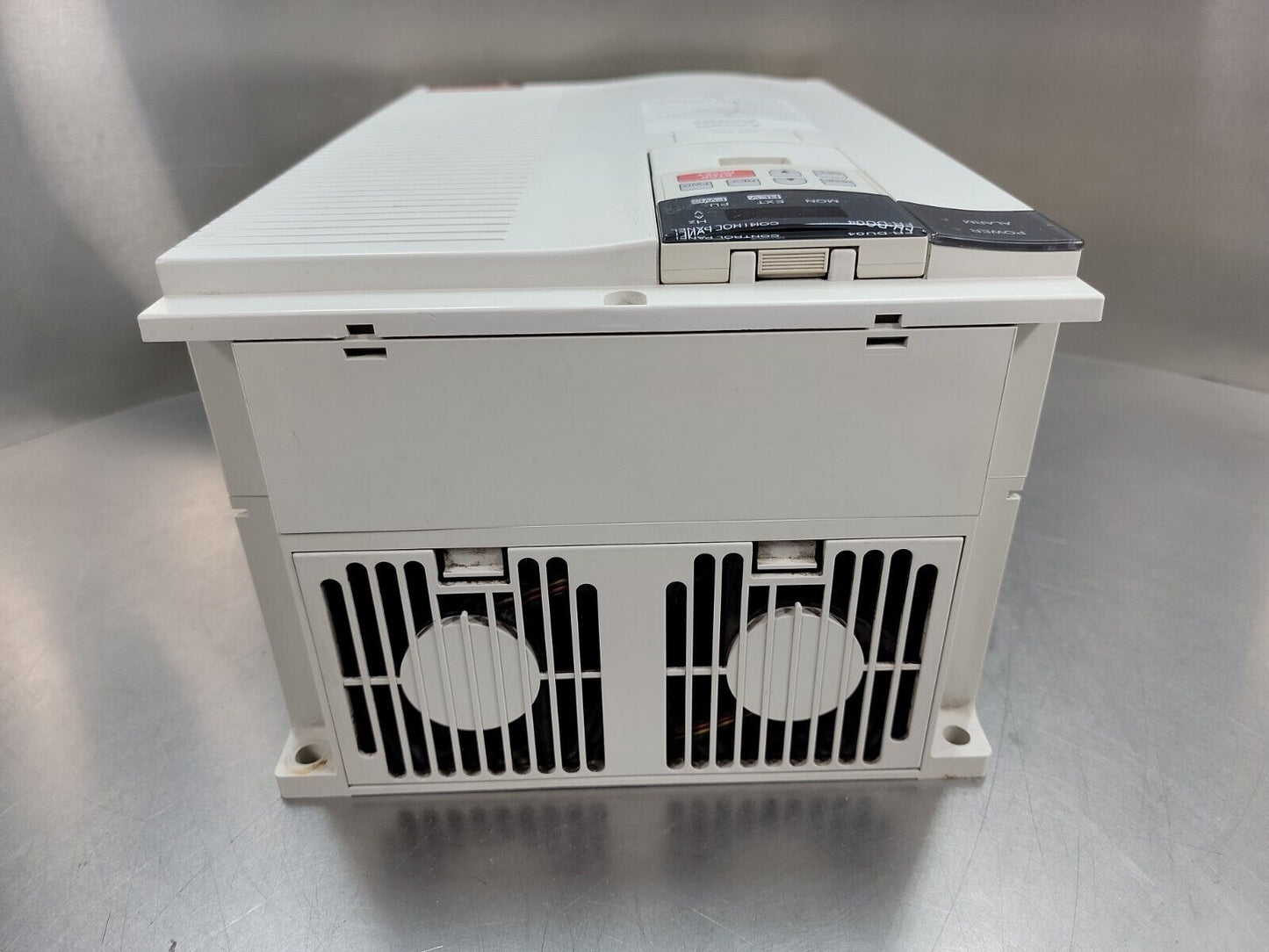 MITSUBISHI FR-A560-15K-NA INVERTER 20-25HP (22A-27A) 575V Class Drive loc.1B