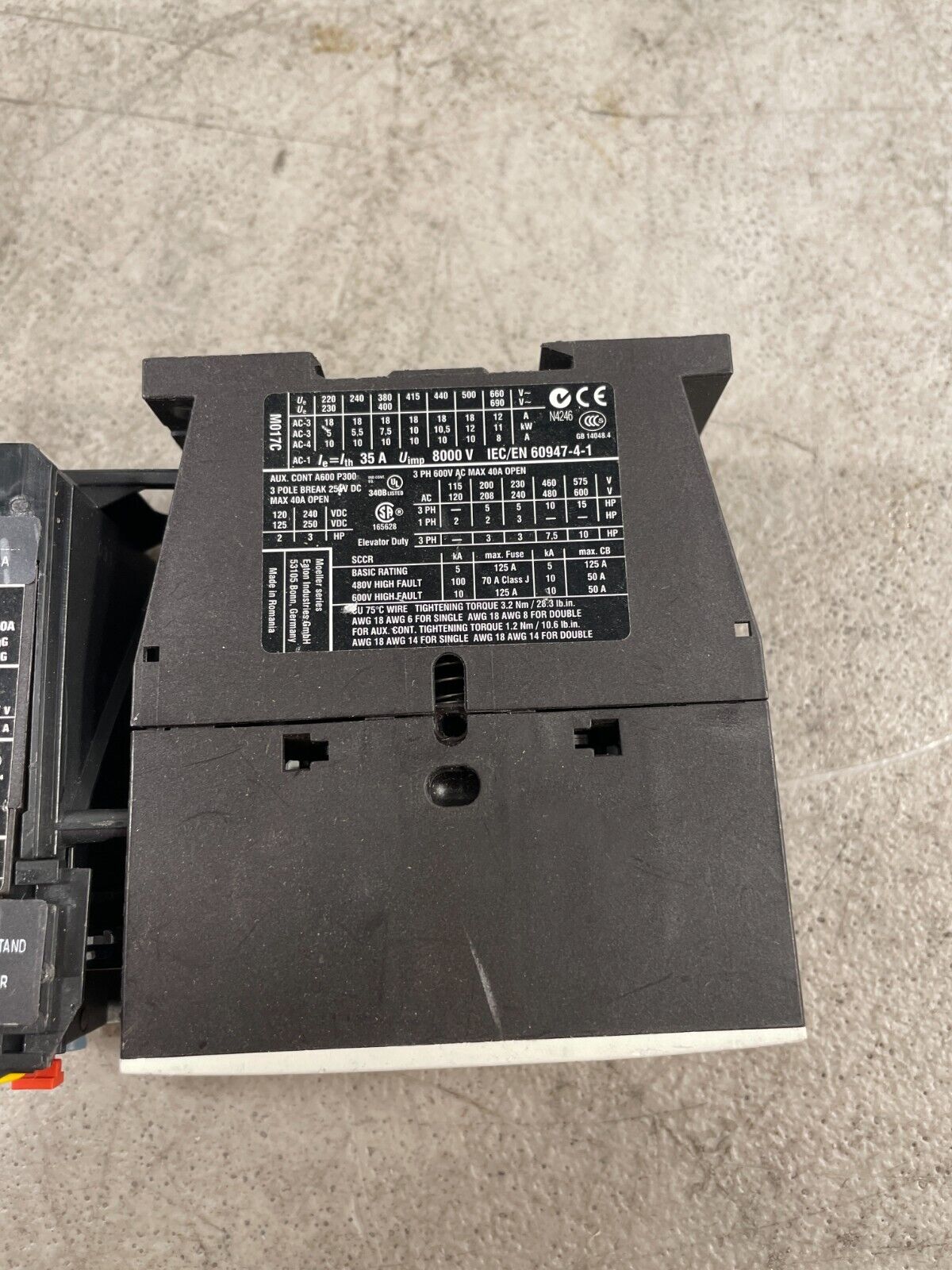 Eaton DILM17-01 XTCE018C01 White & Black 15HP 17amps 240VAC Coil Contact LOC-2D