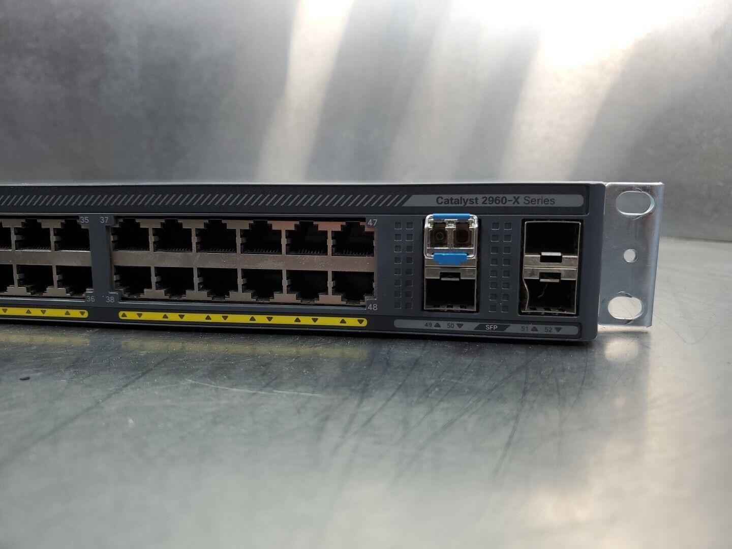 Cisco WS-C2960X-48FPS-L V02 48-Port Gigabit Ethernet Switch.               3F-25