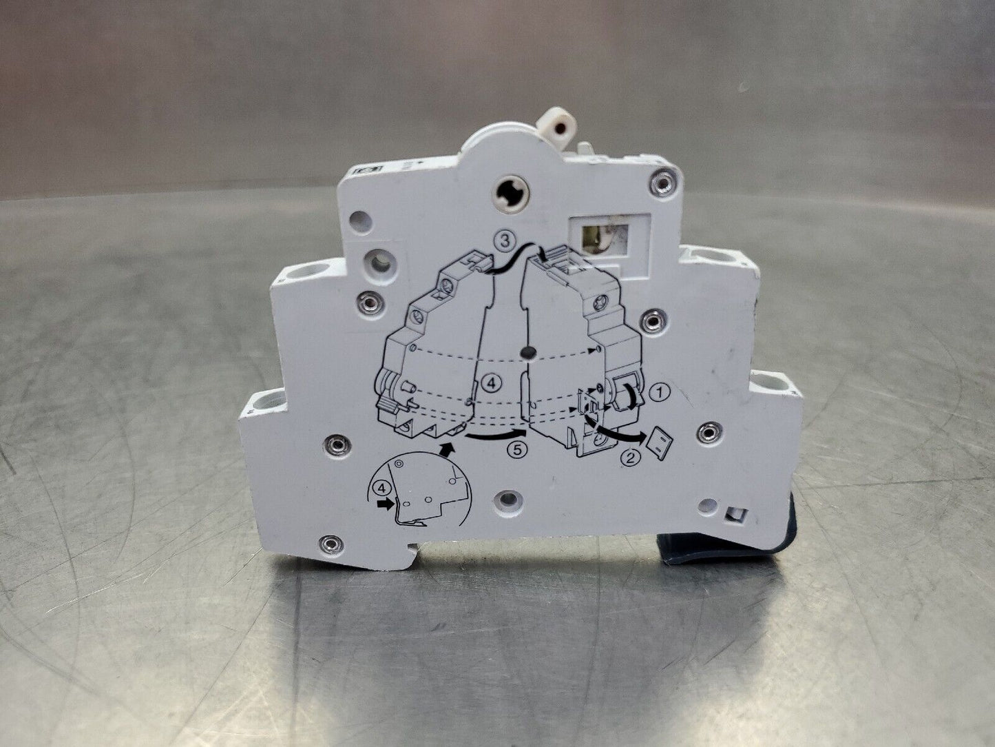 Cutler Hammer WAL1A1B Auxilliary Alarm Contact 1A/1B 240VAC 6A.            4E-11