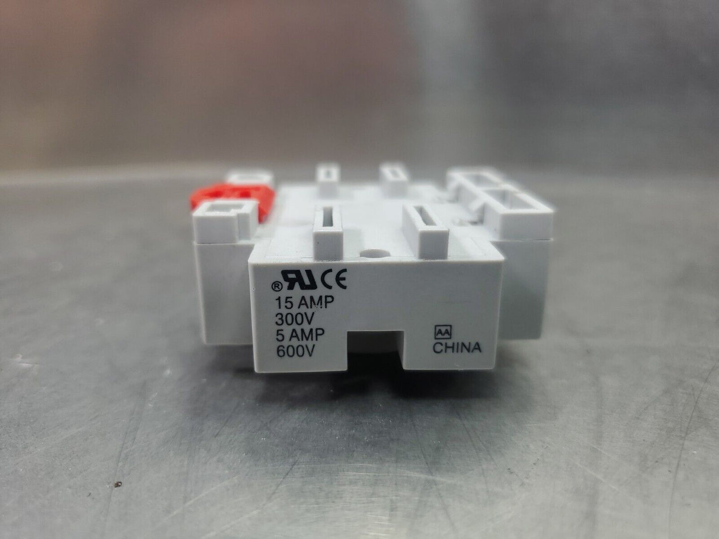 Square D 8501NR61 Ser B 11-Pin 20A MAX 300V Relay Socket.                   4E-8