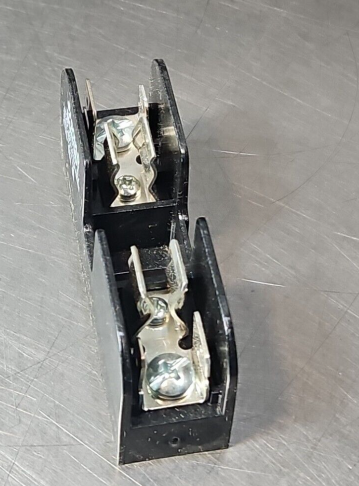 GOULD SHAWMUT 30311 FUSEHOLDER.           Loc4B23