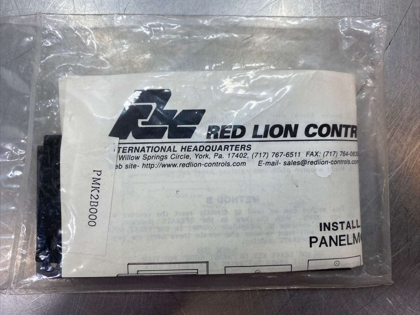 RED LION CONTROLS PMK2B000 PANEL MOUNT KIT.            STC2