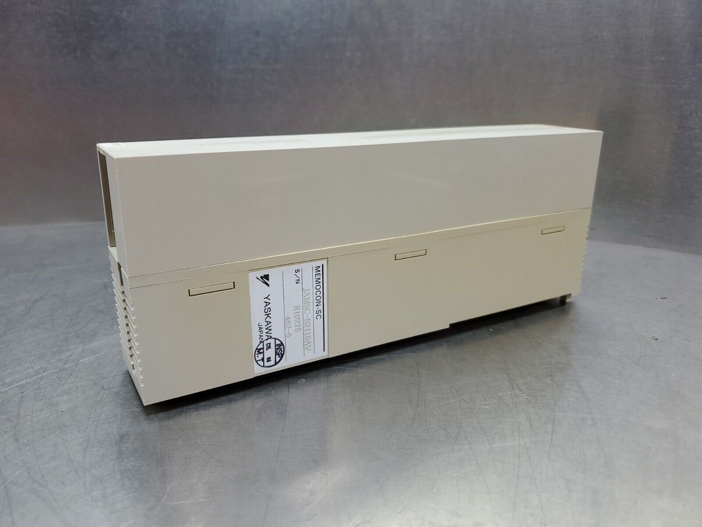 Yaskawa JAMSC-B2110AV MEMOCON-SC PLC Module.                            3C-17