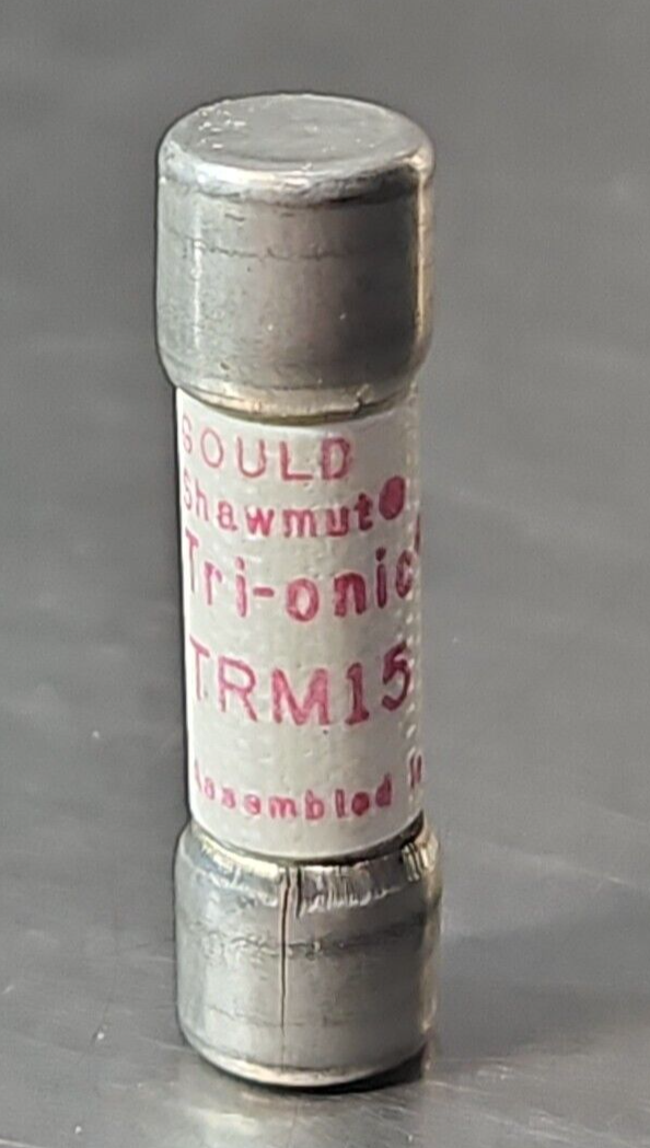 Gould Shawmut TRM15 Tri-onic Time Delay Fuse 250V 15A.                 Loc4D-25