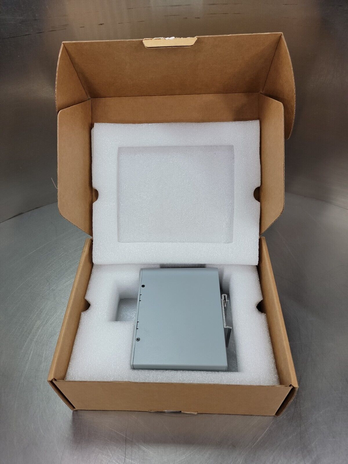 New Allen Bradley 1783-US8T /A Stratix 2000 Enet Switch Unmanaged loc.3E-27