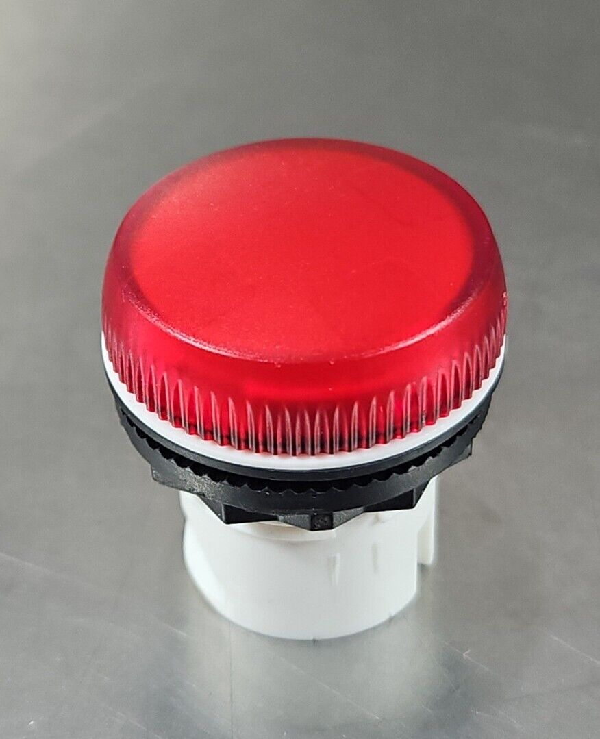 Allen-Bradley 800FP-LF3 Illuminated Plastic Push Button RED Lens.       Loc 4E-4