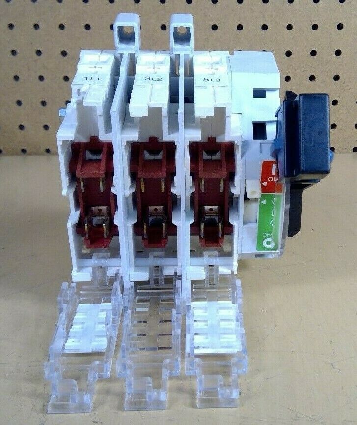 Schneider Electric GS1EERU30 Disconnect Switch                    4H