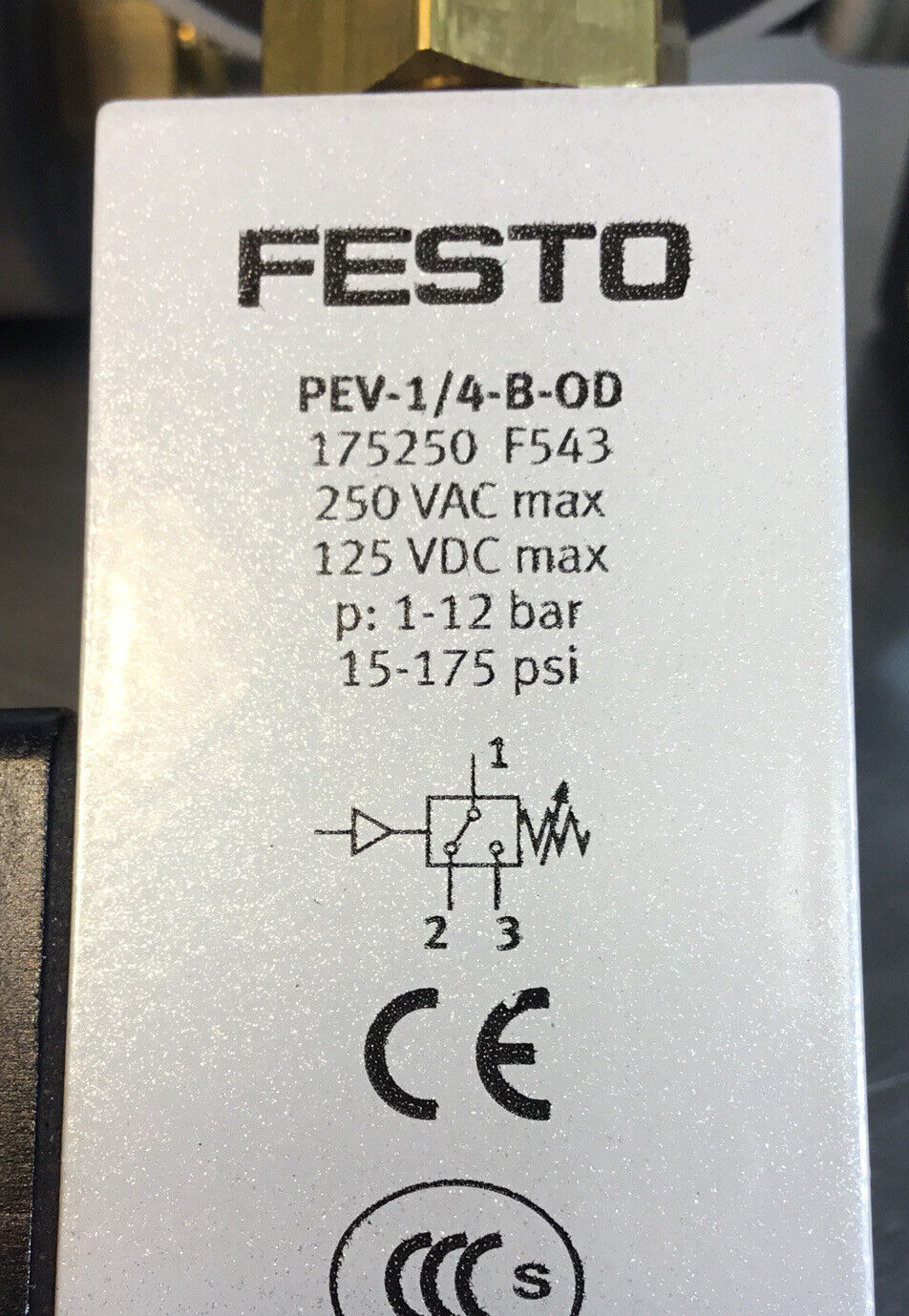 FESTO  FRM-1/4-D-MINI  164950  + 175250  PEV-1/4-B-OD     Loc6A