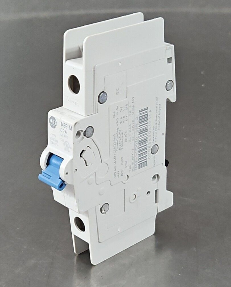 Allen Bradley 1489-M1D30 Ser D. Circuit Breaker.                          4E-21