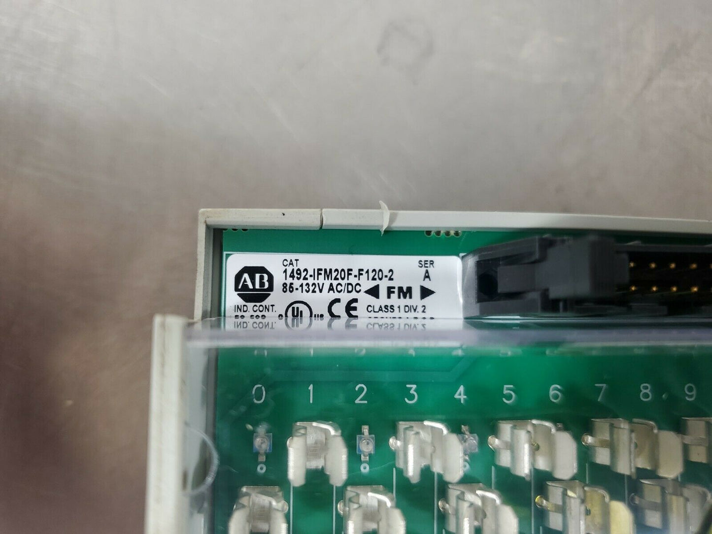 ALLEN BRADLEY 1492-IFM20F-F120-2 SER. A.                                    4E-8