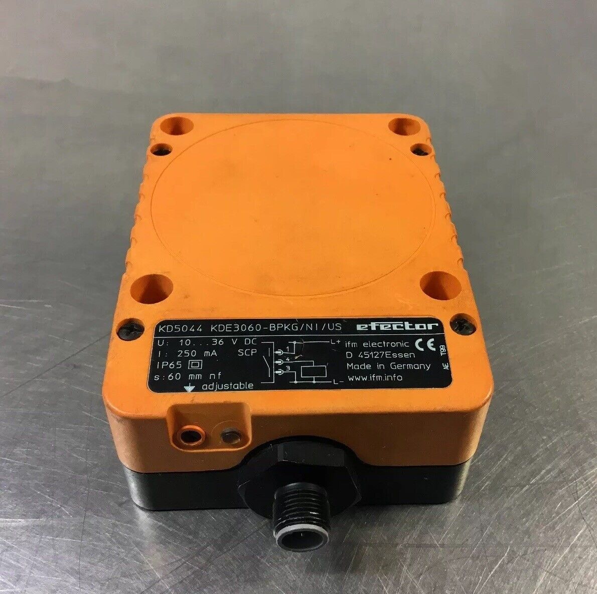 IFM EFECTOR CAPACITIVE PROXIMITY SWITCH KDE3060-BPKG/NI/US 10-36VDC    Loc.5A