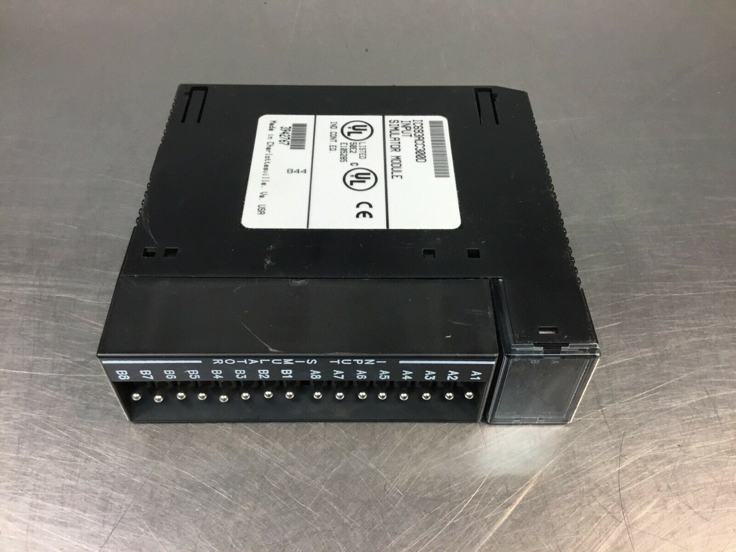 GE Fanuc IC693ACC300D Input Simulator Module.    3D-17