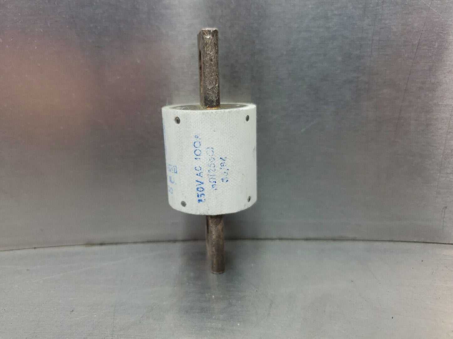 CARBONE FERRAZ 400AMP SEMICONDUCTOR FUSE A025R400 250V 400A.                  4D