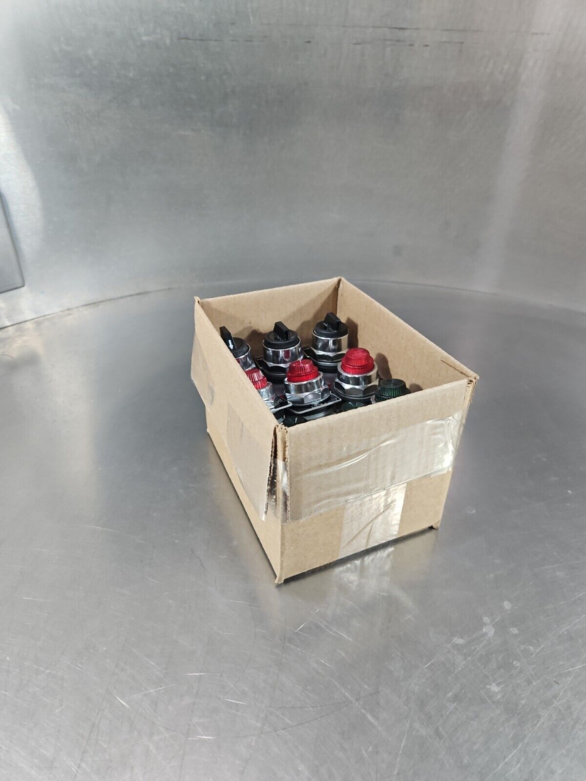 Schneider Electric NSB 9001KA3 Contact Blocks.                         Loc4C-17